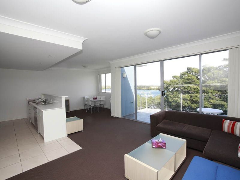 9/152-156 Little Street Reflections, Forster NSW 2428