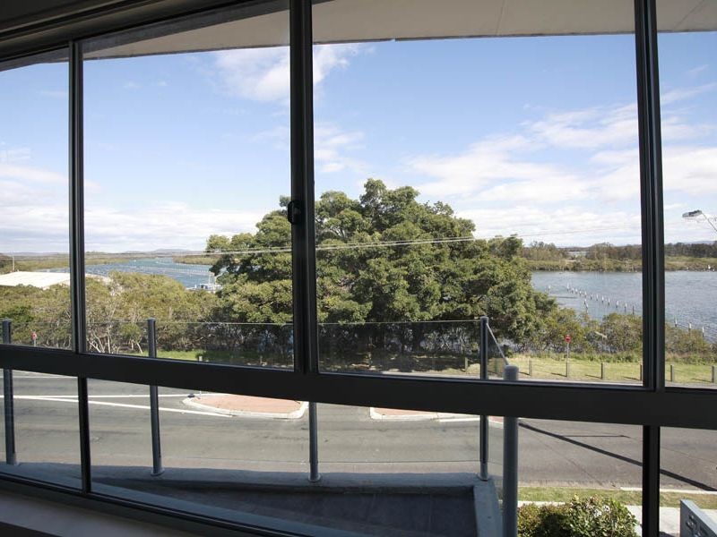 9/152-156 Little Street Reflections, Forster NSW 2428