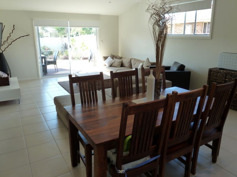 6 Laguna Court, Hallidays Point NSW 2430