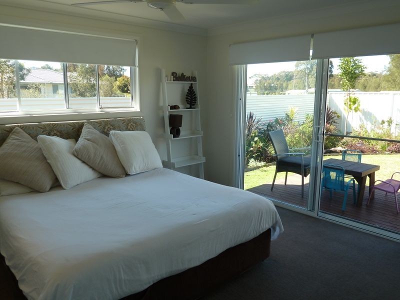 6 Laguna Court, Hallidays Point NSW 2430