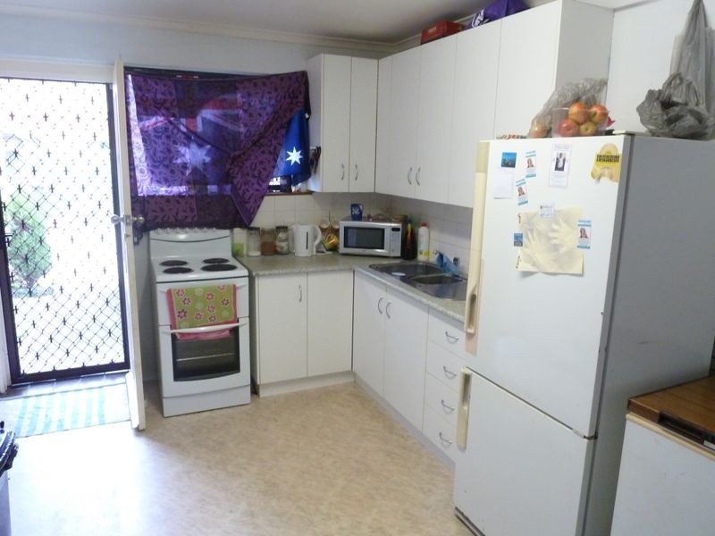 2/14 Robert Street, Forster NSW 2428