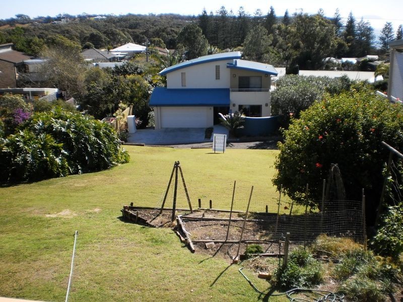 45 High Street, Hallidays Point NSW 2430