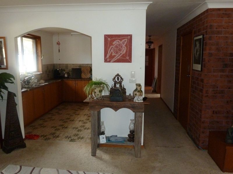 11 Treeview Place, Forster NSW 2428