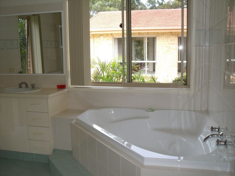 Hallidays Point NSW 2430