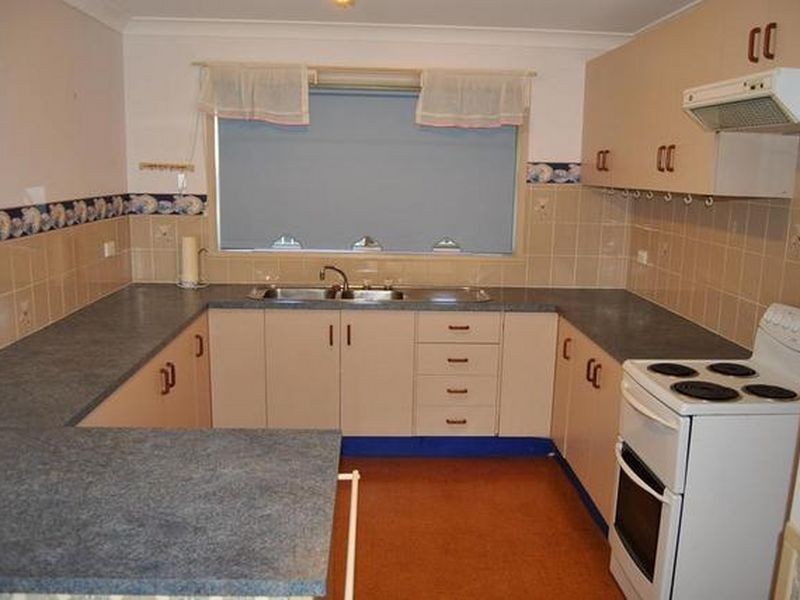 3/4 Pacific Parade, Tuncurry NSW 2428