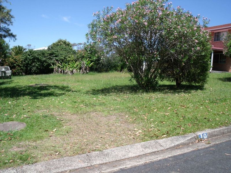 10 Cooinda Street, Hallidays Point NSW 2430