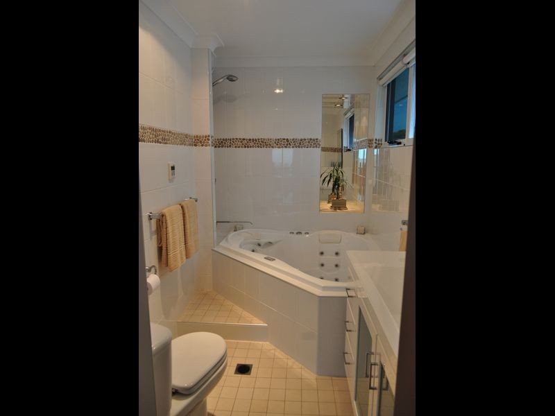 20 Emerald Drive, Diamond Beach NSW 2430