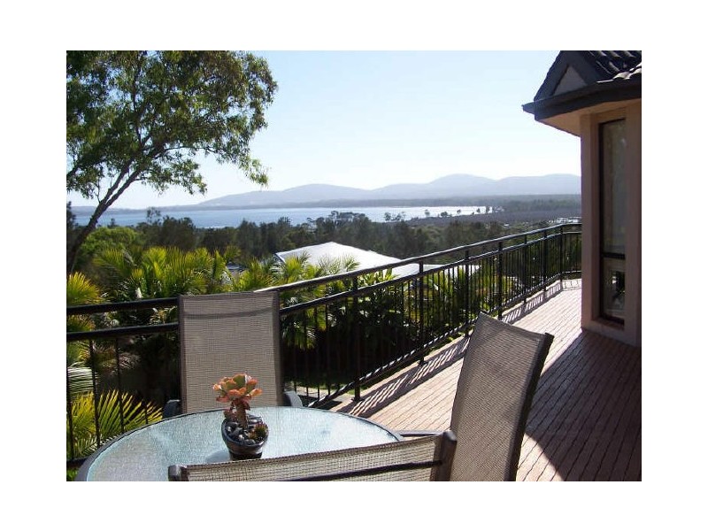 6 Emerald Place, Forster NSW 2428