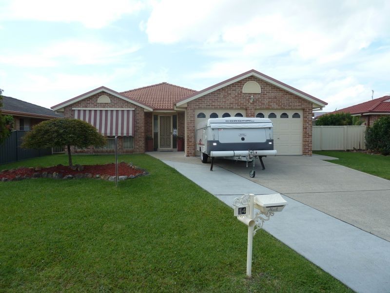 14 Eyre Crescent, Forster NSW 2428