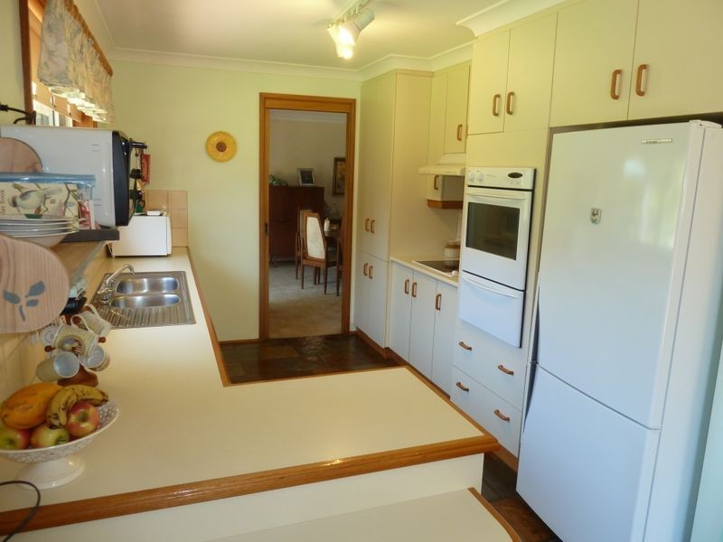 36 Lakeview Crescent, Forster NSW 2428