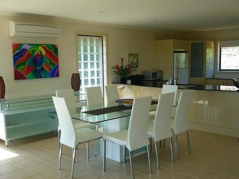 2/3 Michele Crescent, Forster NSW 2428