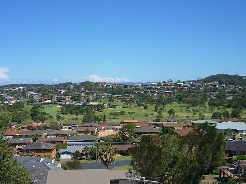 2/3 Michele Crescent, Forster NSW 2428