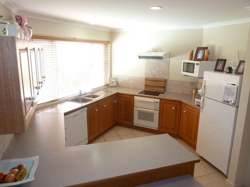 41 Seabreeze Parade, Green Point NSW 2428