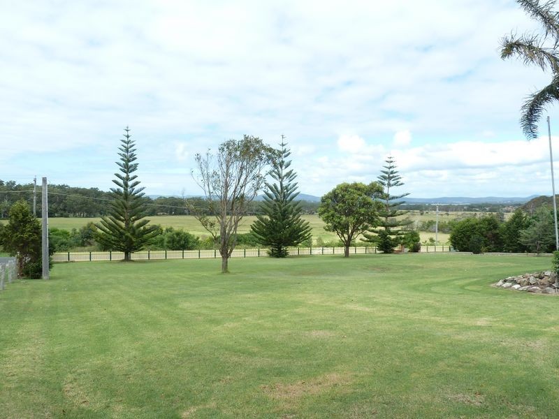 225 Cape Hawke Drive, Forster NSW 2428