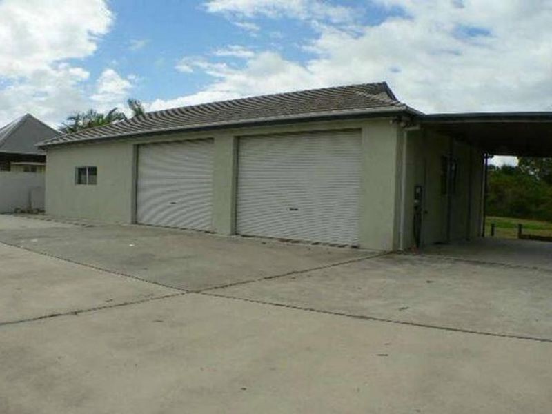 8 Fleeting Place, Tuncurry NSW 2428