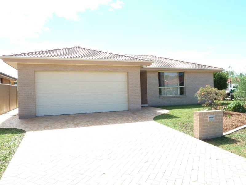 3 Nakara Court, Forster NSW 2428