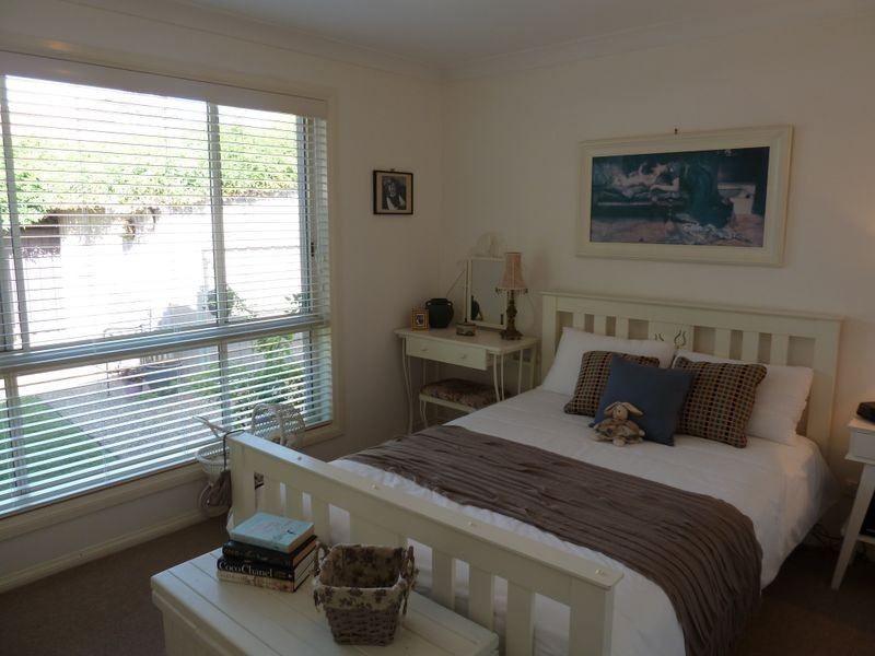 8 Palmway Crescent, Tuncurry NSW 2428