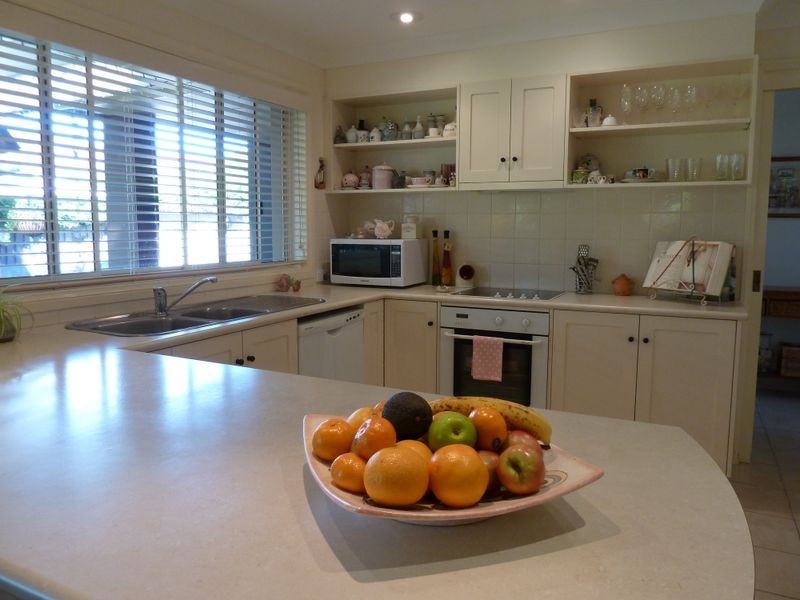 8 Palmway Crescent, Tuncurry NSW 2428