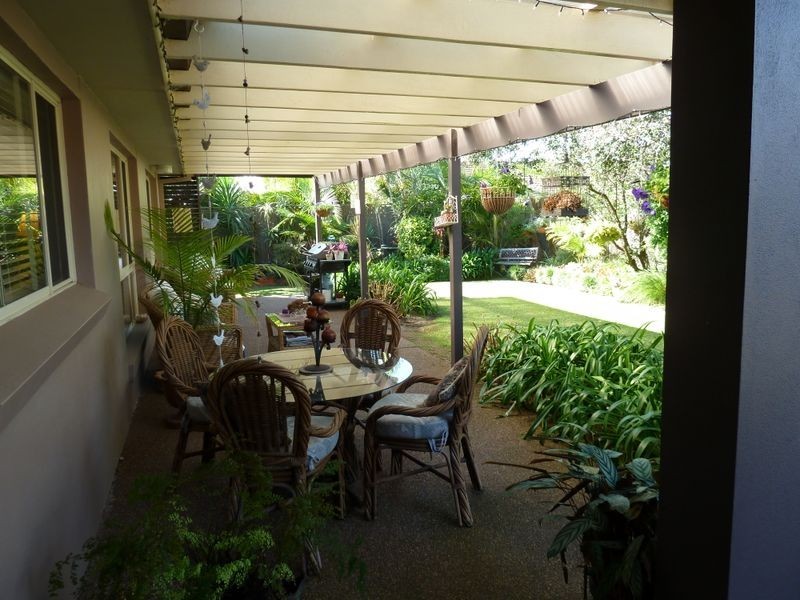 8 Palmway Crescent, Tuncurry NSW 2428