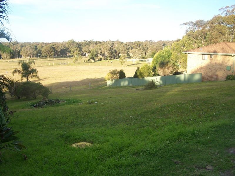 100 Seabreeze Parade, Green Point NSW 2428