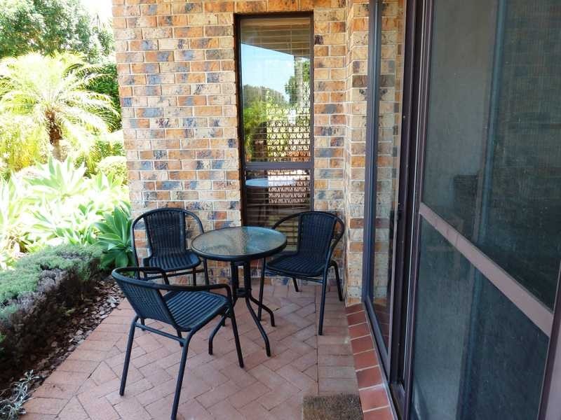 1/72 Little Street ‘Renas Court’, Forster NSW 2428