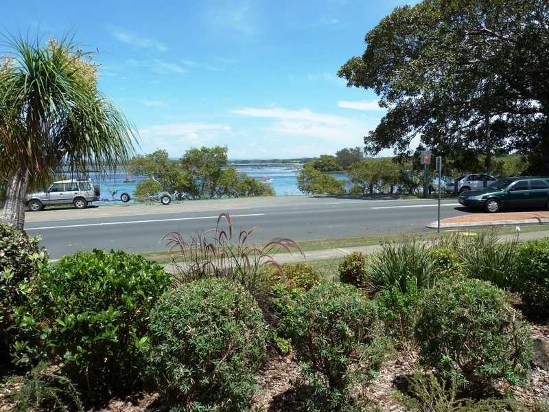 1/72 Little Street ‘Renas Court’, Forster NSW 2428
