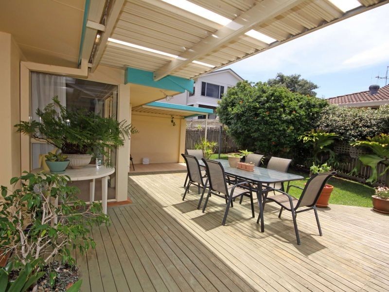 25 Palm Road, Forster NSW 2428