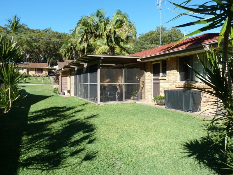 144 Green Point Drive, Green Point NSW 2428