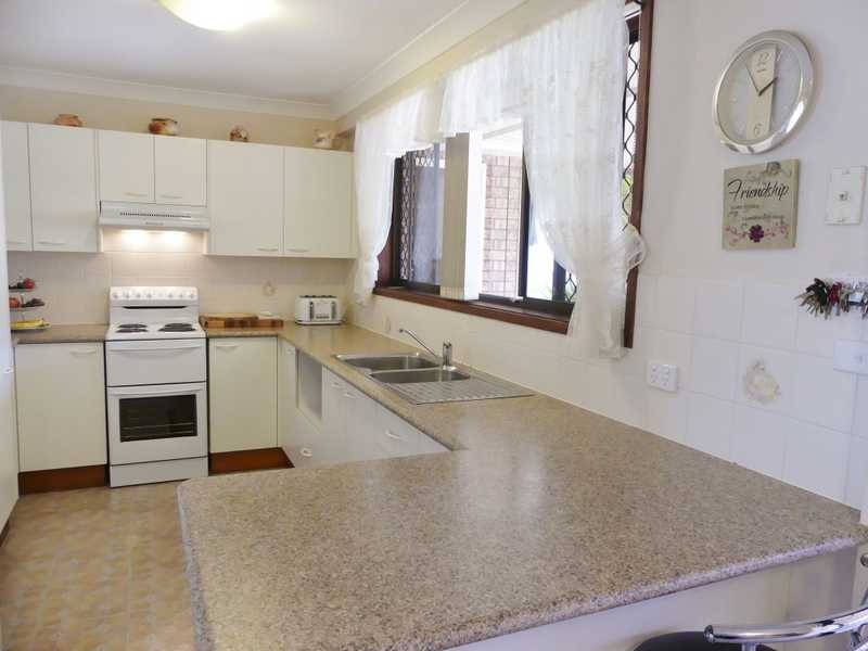 1/1 Aurum Place, Forster NSW 2428