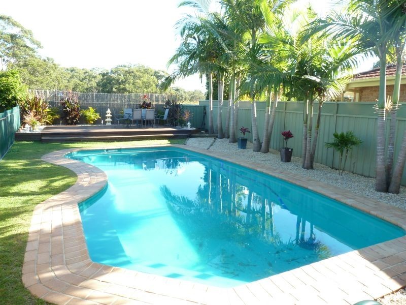 35 Grandis Drive, Tuncurry NSW 2428