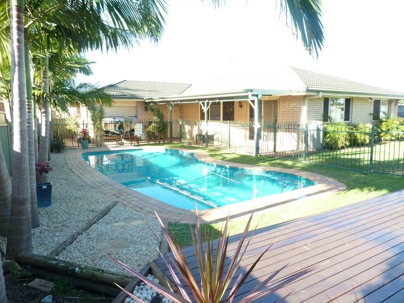 35 Grandis Drive, Tuncurry NSW 2428