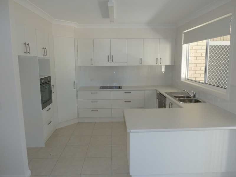 1/23 Robina Grove, Forster NSW 2428