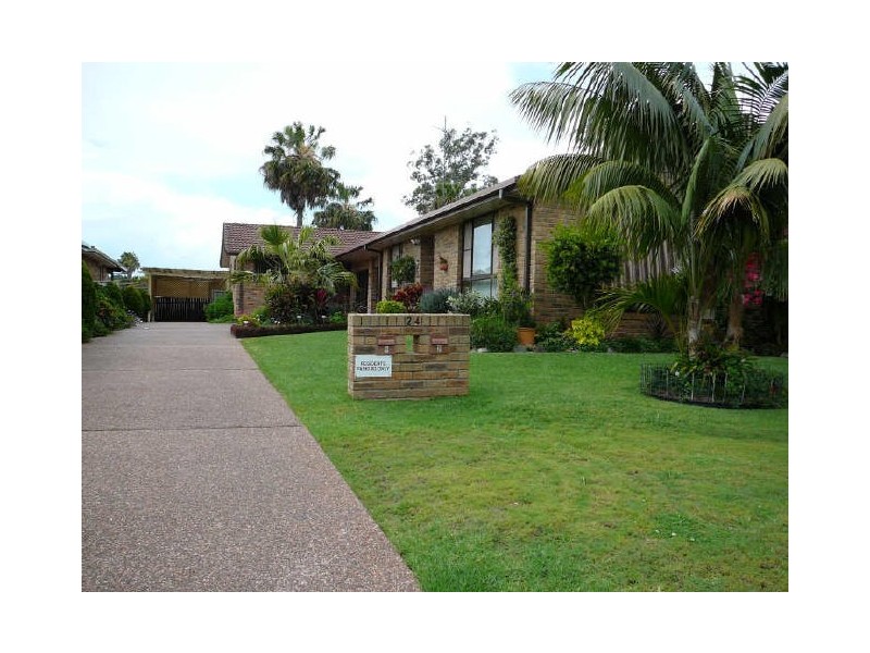 2/24 Montego Place, Tuncurry NSW 2428