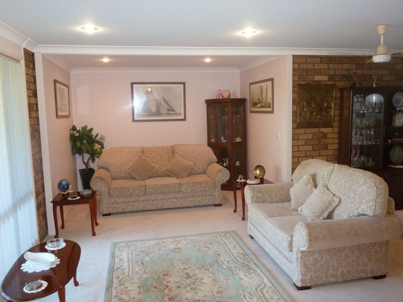 6 Montego Pl, Tuncurry NSW 2428