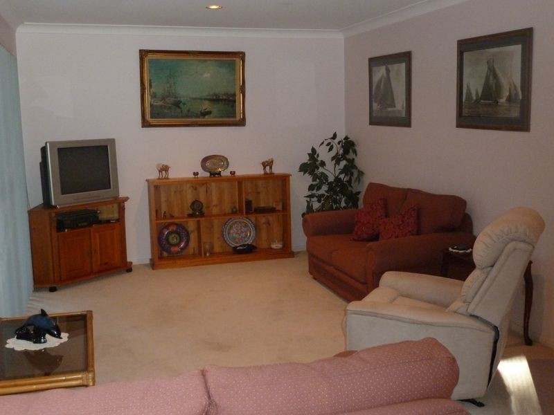 6 Montego Pl, Tuncurry NSW 2428