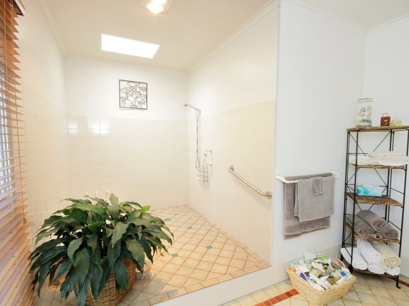 11 Riverview Place, Tuncurry NSW 2428
