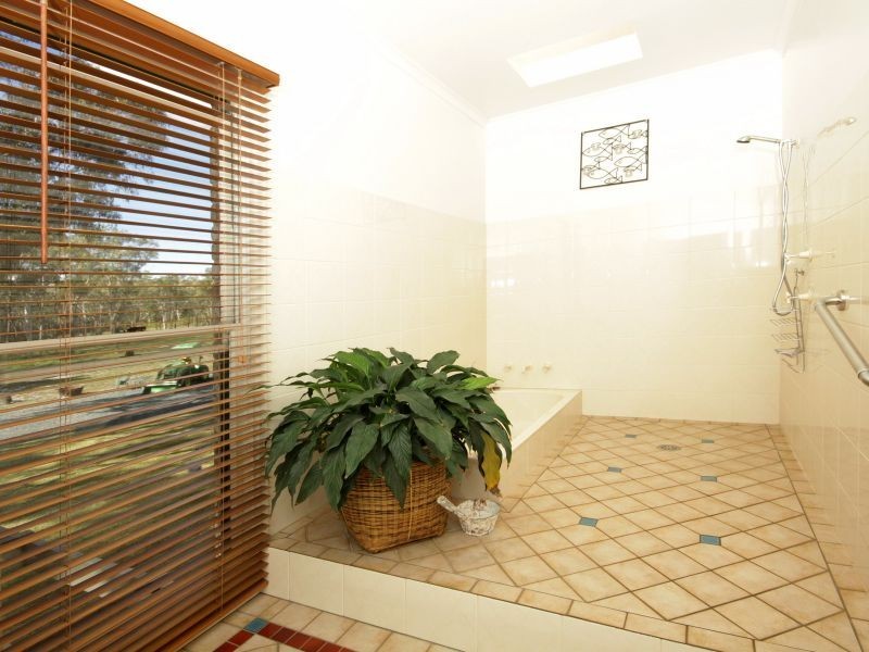 11 Riverview Place, Tuncurry NSW 2428