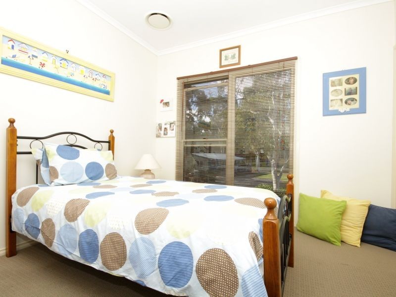 11 Riverview Place, Tuncurry NSW 2428
