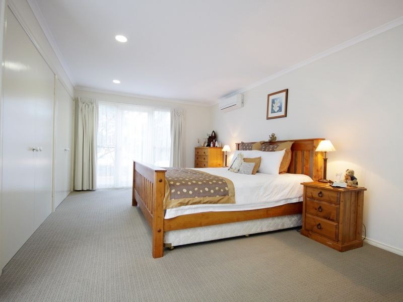 11 Riverview Place, Tuncurry NSW 2428