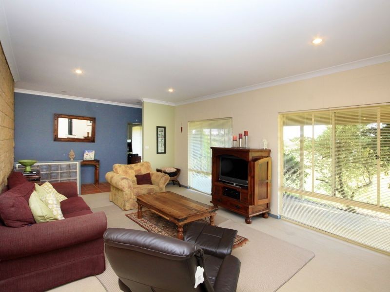 15 Laurina Drive, Failford NSW 2430
