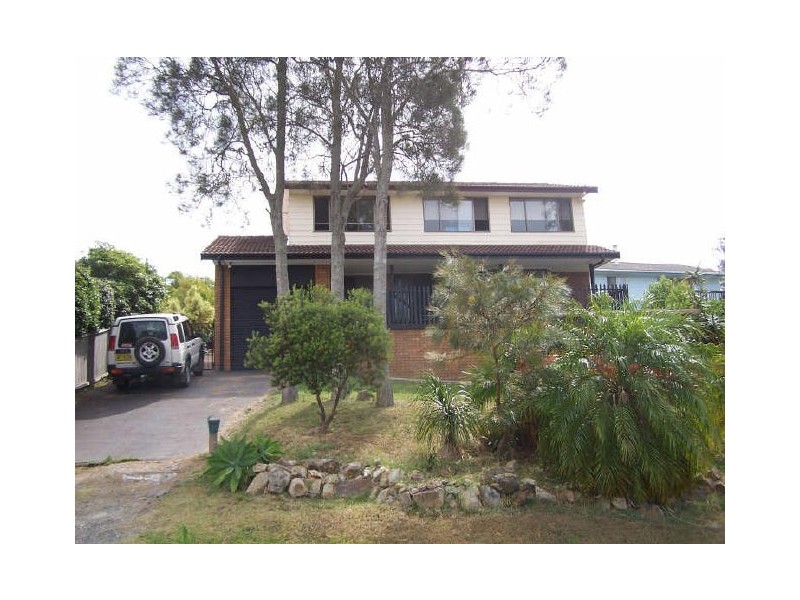 9 Lucas Ave, Forster NSW 2428