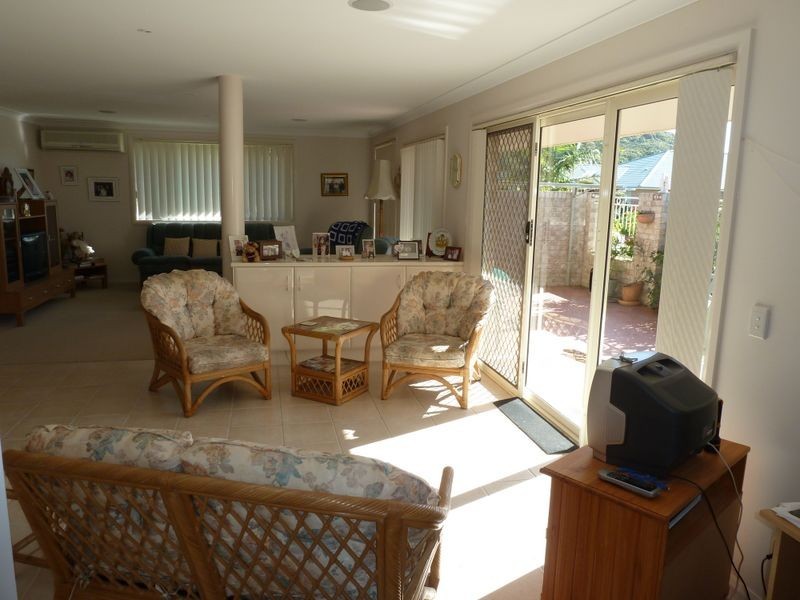 1/3 Ballingal Way, Forster NSW 2428