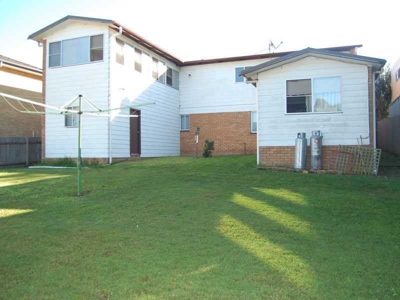 10 Surfview Avenue, Forster NSW 2428