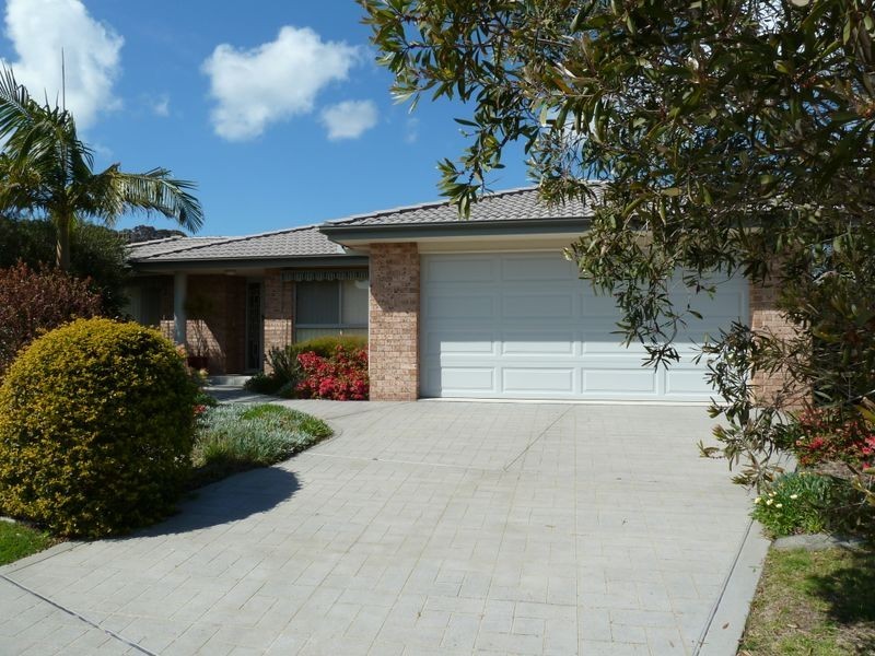 6 Areca Court, Forster NSW 2428