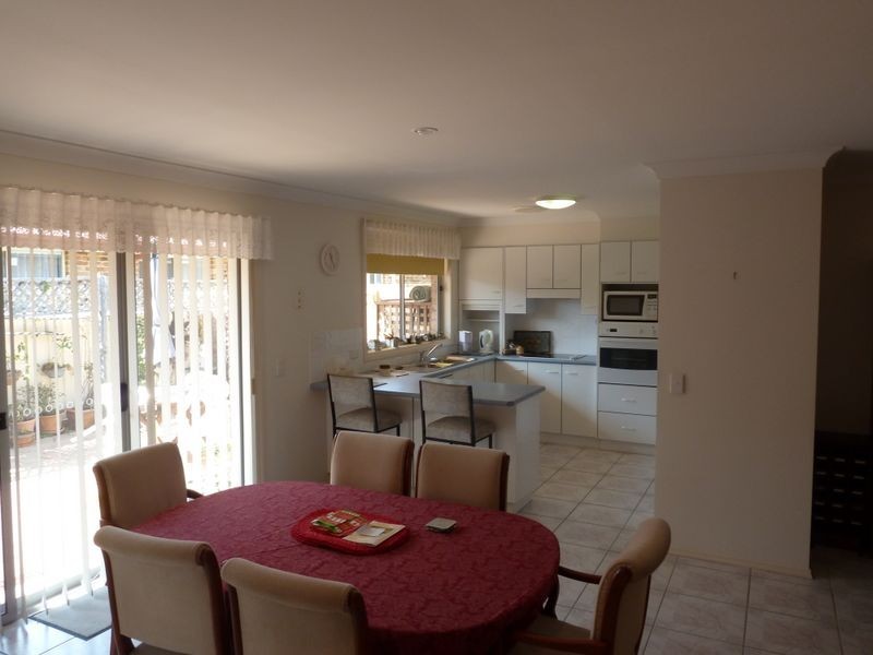 6 Areca Court, Forster NSW 2428