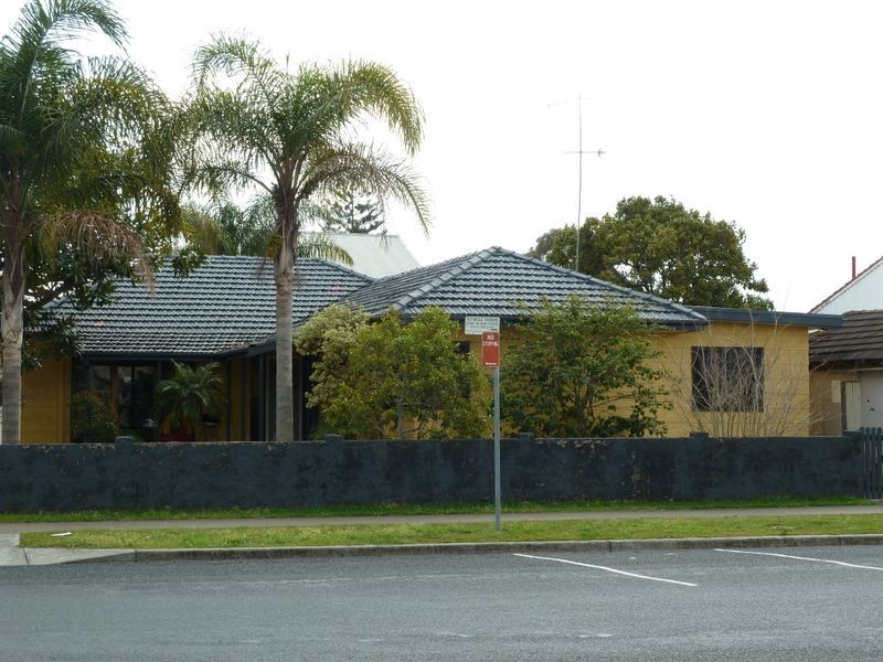 56 Macintosh Street, Forster NSW 2428