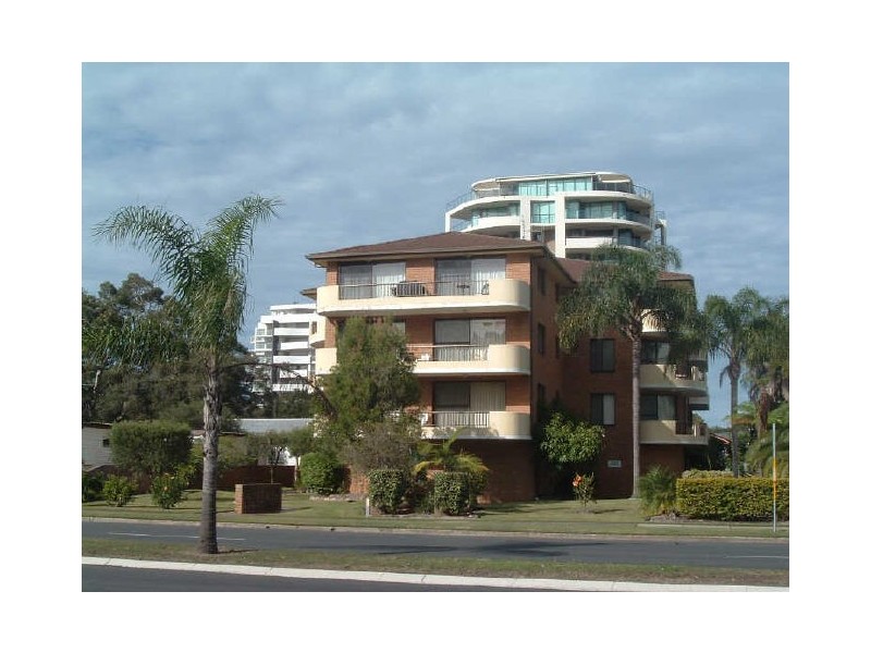 11/26-28 Head Street, Forster NSW 2428