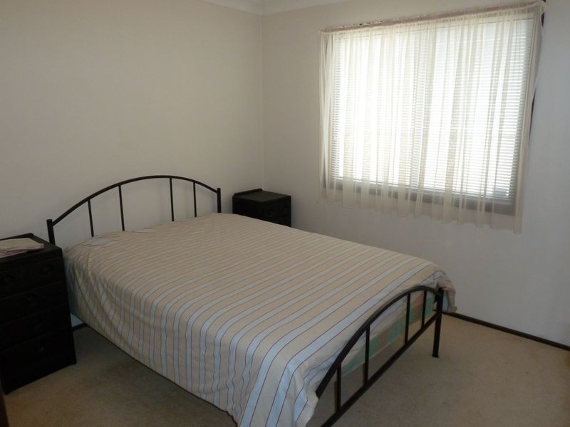 4 Stewart Parade, Tuncurry NSW 2428