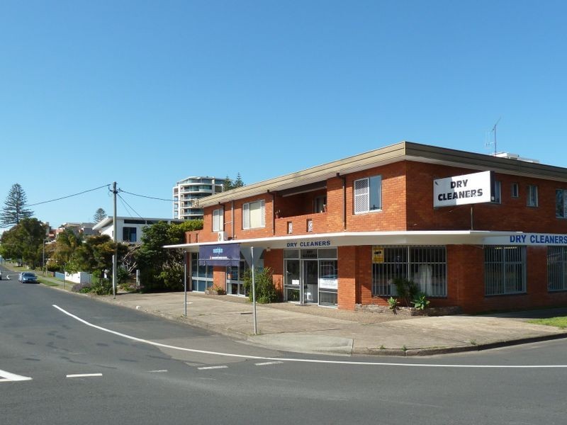 1/11-13 Lake Street, Forster NSW 2428