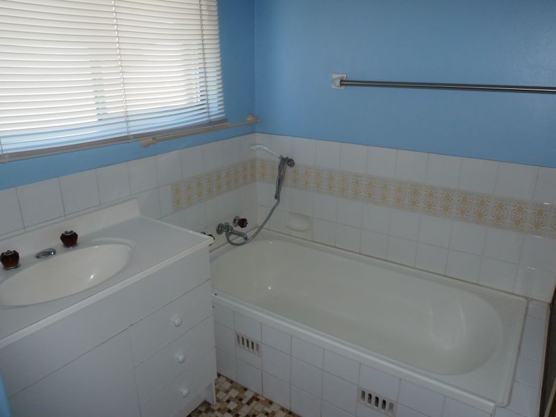 1/11-13 Lake Street, Forster NSW 2428